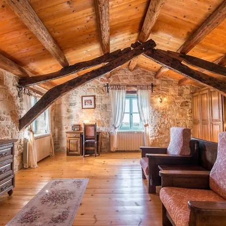 Rustic Giselle With Pool In Vizinada Willa Crklada