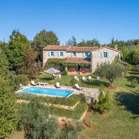 Willa Rustic Giselle With Pool In Vizinada Crklada