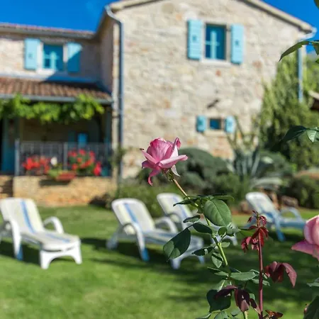 Rustic Giselle With Pool In Vizinada Villa Crklada