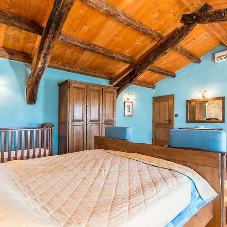Villa Rustic Giselle With Pool In Vizinada Crklada