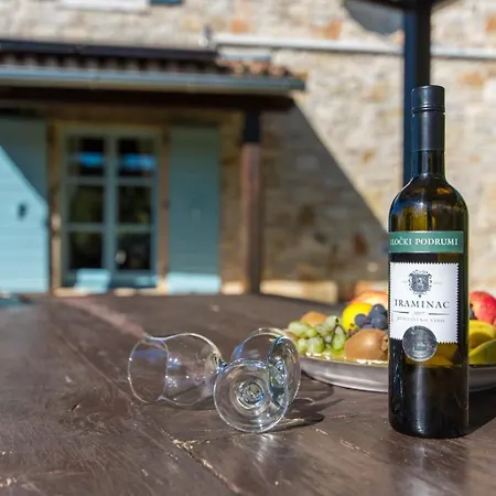 Rustic Giselle With Pool In Vizinada * Crklada